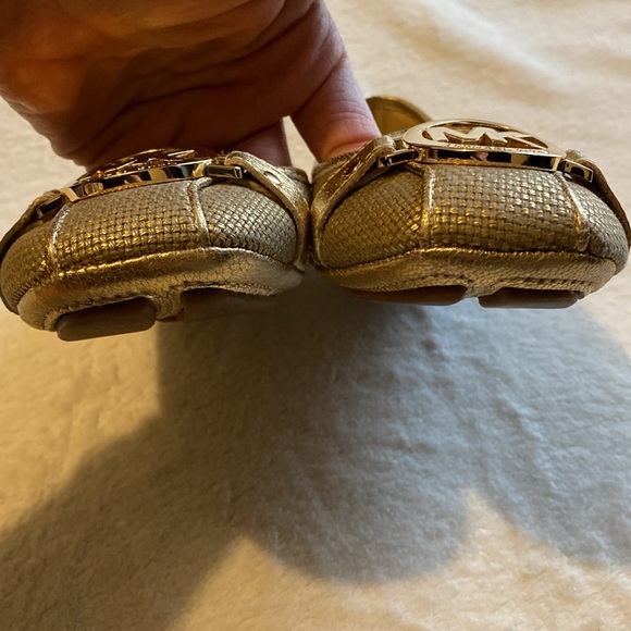 Nice! MK Moccasins/Flats. Gold Leather. VGUC Sz. 7M - Picture 11 of 13